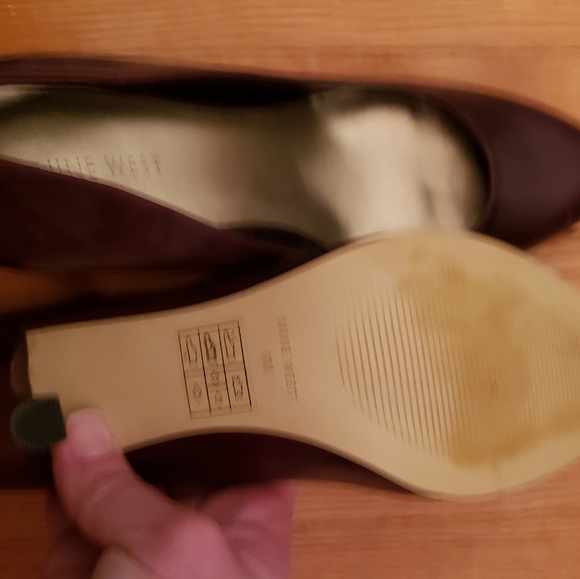 Shoes - Picture 2 of 3